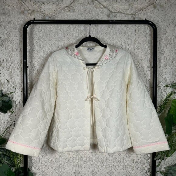 Dreamy vintage cream quilted bed jacket by Miss Elaine - Picture 1 of 8